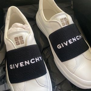 Givenchy Sneakers